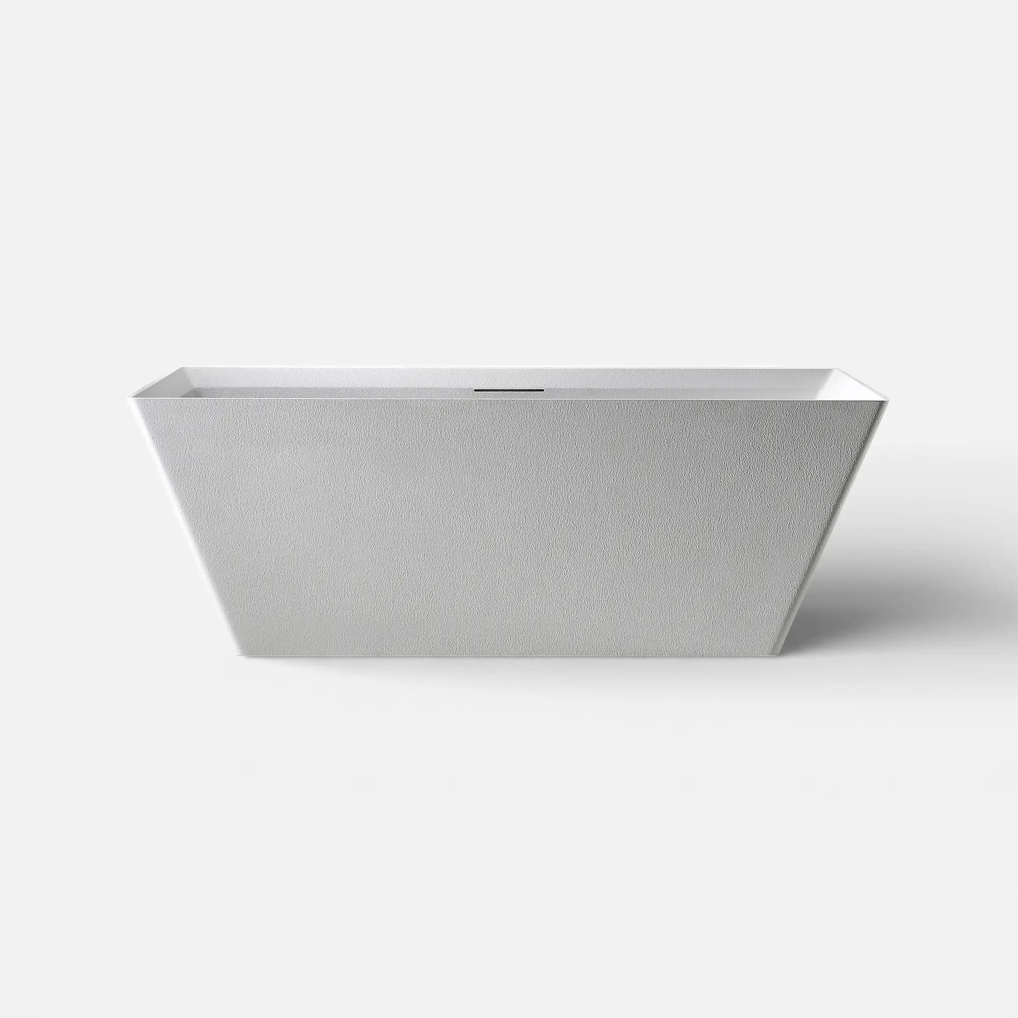 Front view of the FORMA Freestanding Bath in white